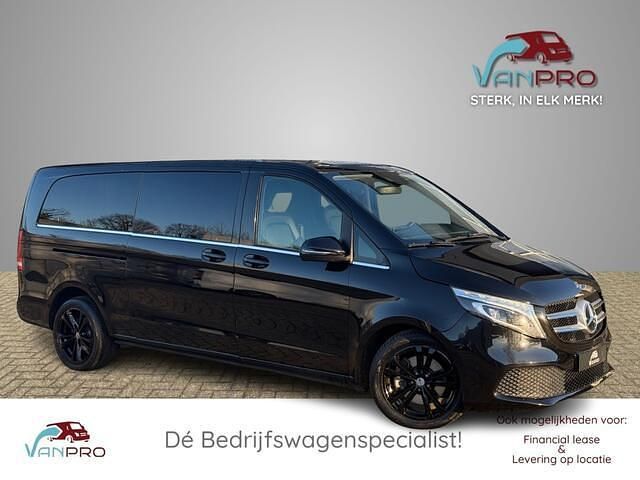 Zwart (metallic) Occasion 2020 Mercedes V250 Avantgarde MPV | € 35.900 (Super prijs) - Afbeelding 1/4