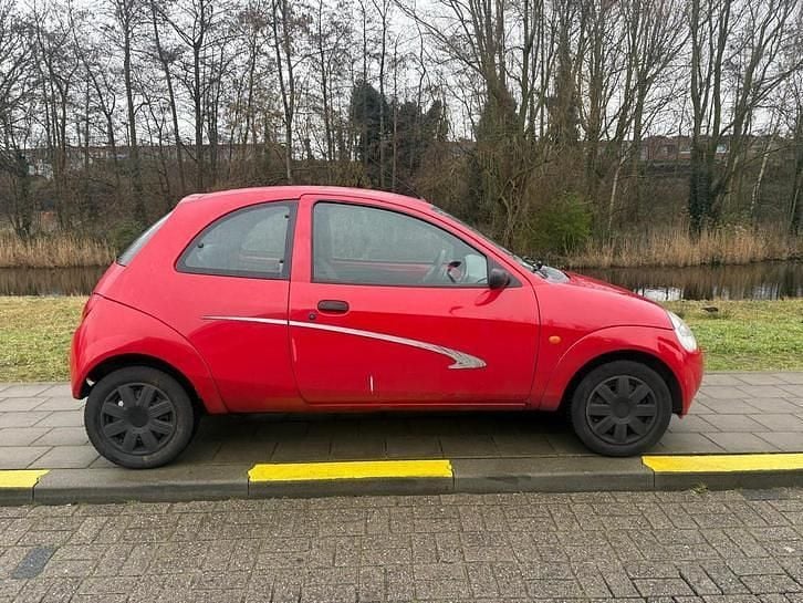 Occasion Ford Ka Futura 60 PK (44 kW) 2006 Rood Hatchback