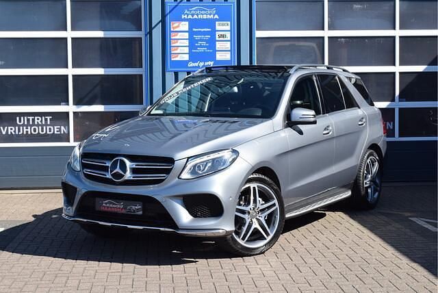 Grijs Gebruikt 2016 Mercedes GLE350 AMG Van | € 31.000 (Eerlijke prijs) - Afbeelding 1/4