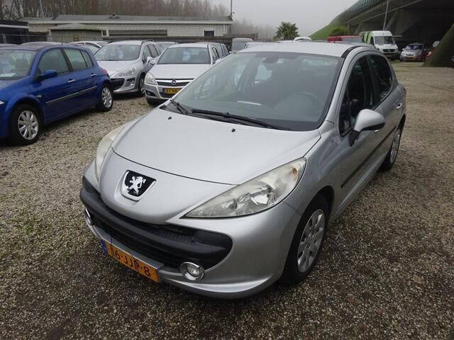 Grijs Gebruikt 2009 Peugeot 207 Hatchback | € 1.995 (Eerlijke prijs) - Afbeelding 1/4