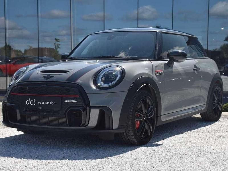 Grijs Gebruikt 2022 Mini John Cooper Works Hatchback | € 32.900 (Eerlijke prijs) - Afbeelding 1/4