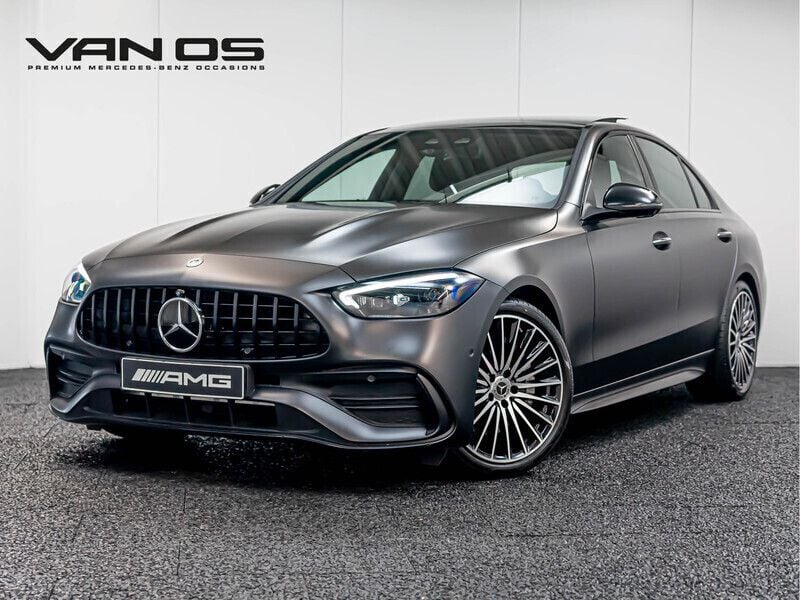 Grijs Gebruikt 2023 Mercedes C200 AMG line Sedan | € 69.995 - Afbeelding 1/4