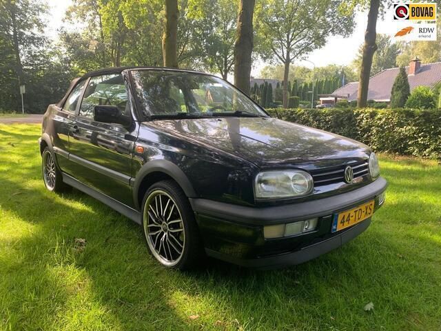 Blauw Gebruikt 1996 VW Golf III Cabriolet | € 2.450 - Afbeelding 1/4