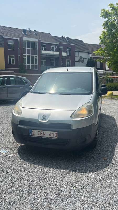 Gebruikt 2013 Peugeot Partner MPV | € 2.500 (Eerlijke prijs) - Afbeelding 1/4