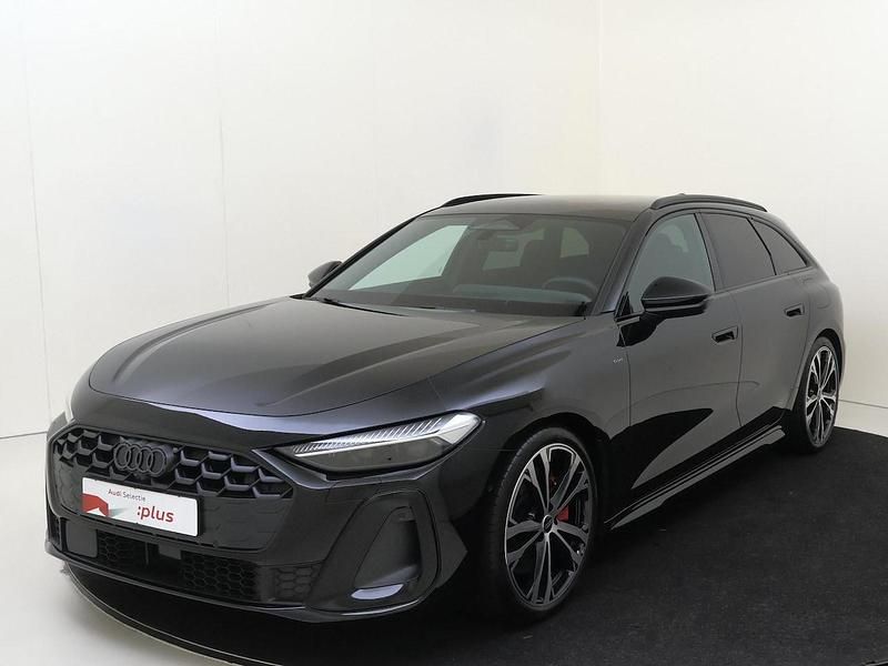 Zwart (metallic) Occasion 2025 Audi A5 Competition Stationwagen | € 72.450 - Afbeelding 1/4