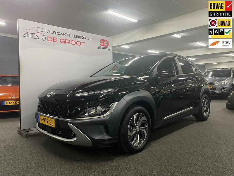 Zwart Gebruikt 2022 Hyundai Kona SUV | € 22.950 (Goede deal) - Afbeelding 1/4