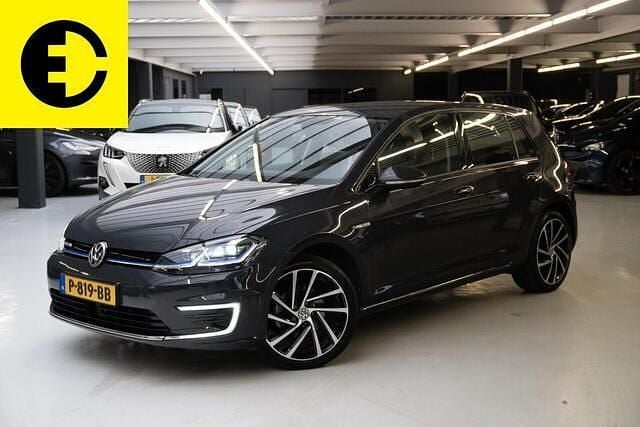 Grijs Gebruikt 2020 VW e-Golf Hatchback | € 12.950 (Goede deal) - Afbeelding 1/4