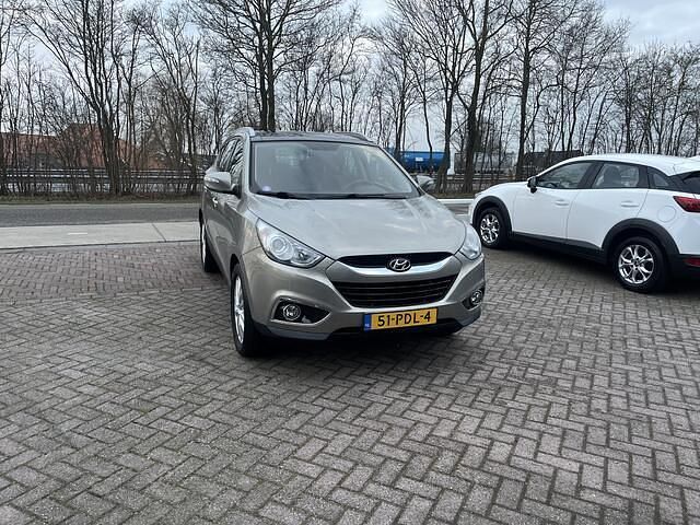 Grijs (metallic) Occasion 2011 Hyundai ix35 SUV | € 8.244 (Eerlijke prijs) - Afbeelding 1/4