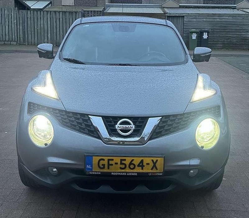 Grijs Gebruikt 2015 Nissan Juke Tekna SUV | € 10.999 (Goede deal) - Afbeelding 1/4