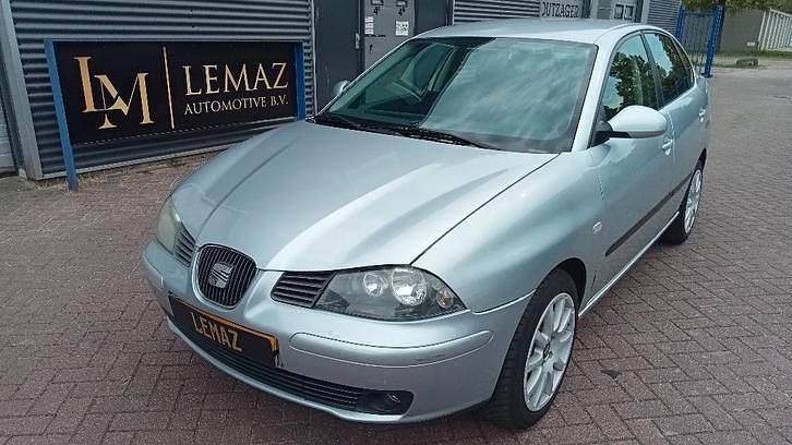Gebruikt 2005 Seat Cordoba | € 900 (Eerlijke prijs) - Afbeelding 1/4