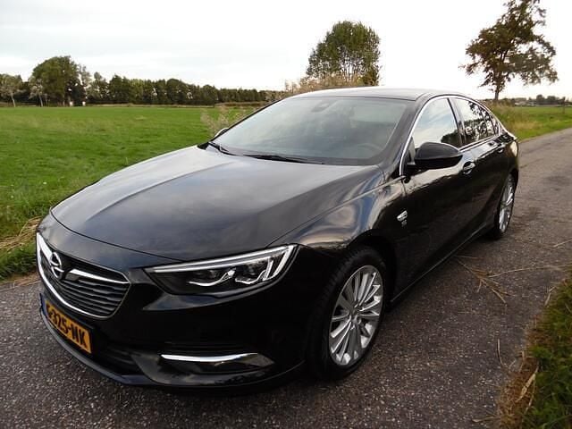 Zwart Gebruikt 2019 Opel Insignia Sport Hatchback | € 18.995 (Goede deal) - Afbeelding 1/4
