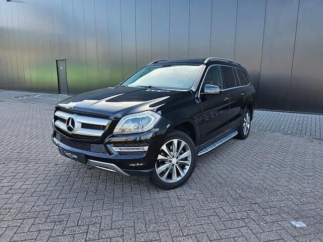 Zwart Gebruikt 2014 Mercedes GL450 SUV | € 27.995 - Afbeelding 1/4