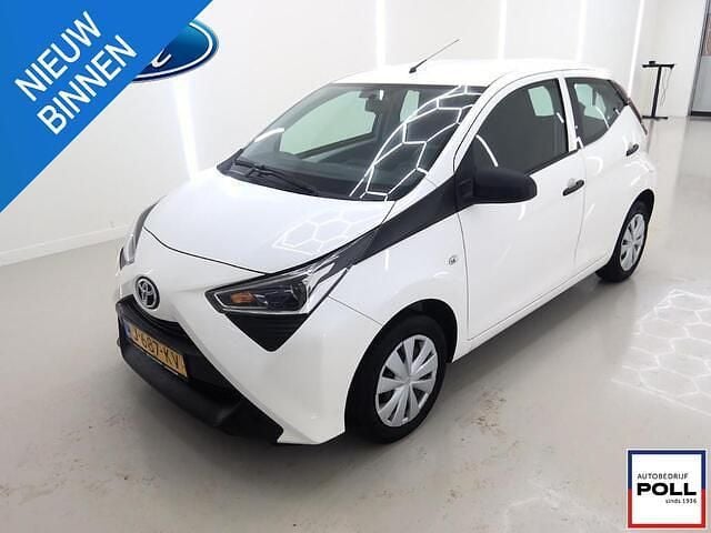 Wit Gebruikt 2020 Toyota Aygo Hatchback | € 9.900 (Eerlijke prijs) - Afbeelding 1/4