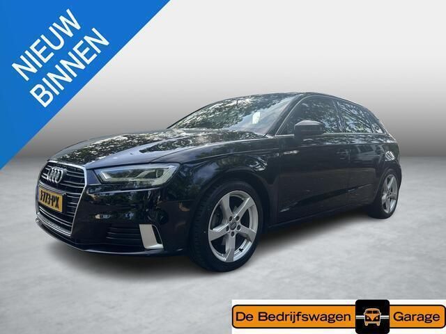 Zwart Gebruikt 2020 Audi A3 Sportback Comfort Hatchback | € 17.750 (Eerlijke prijs) - Afbeelding 1/4