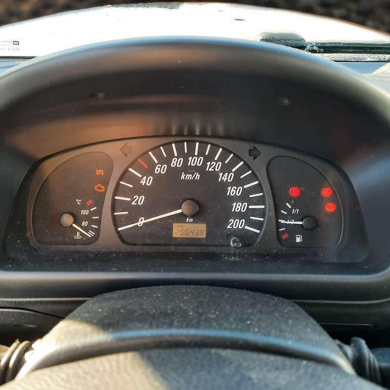 Occasion Opel Agila 80 PK (58 kW) 2005 Zilver Hatchback