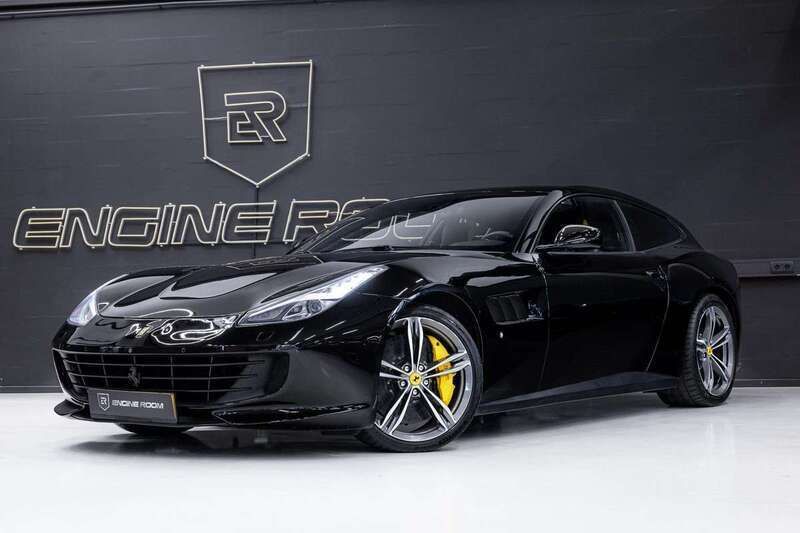 Zwart Gebruikt 2016 Ferrari GTC4Lusso Coupé | € 234.900 - Afbeelding 1/4