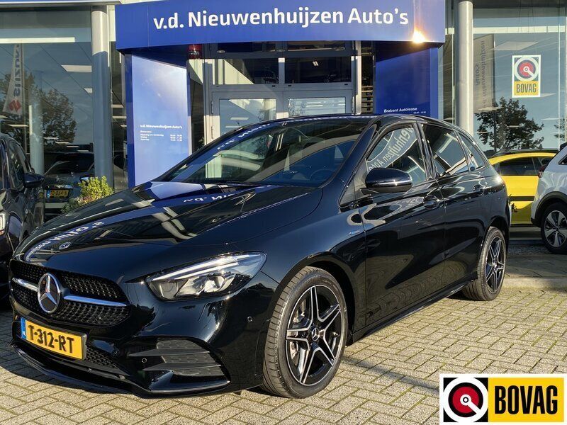 Zwart, metallic lak Gebruikt 2020 Mercedes B250 Premium Plus MPV | € 34.950 (Duur) - Afbeelding 1/4