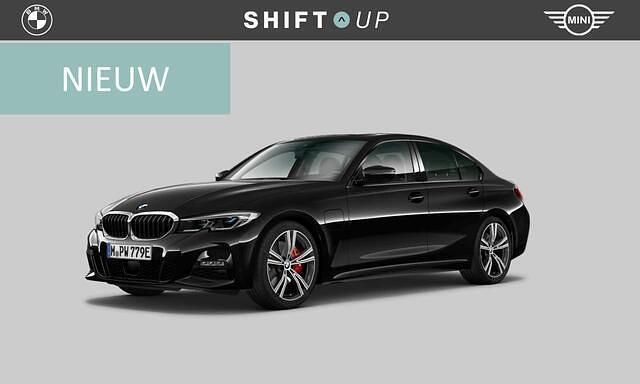 Zwart Gebruikt 2021 BMW 330 M Sport Sedan | € 38.940 (Iets duurder) - Afbeelding 1/3