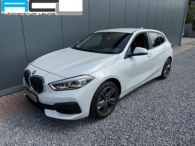 Hatchback Gebruikt 2021 BMW 118 Executive Hatchback | € 21.900 (Goede deal) - Afbeelding 1/4