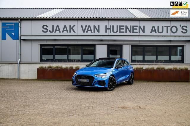 Blauw Gebruikt 2021 Audi A3 Sportback S-Line Hatchback | € 34.950 (Duur) - Afbeelding 1/4