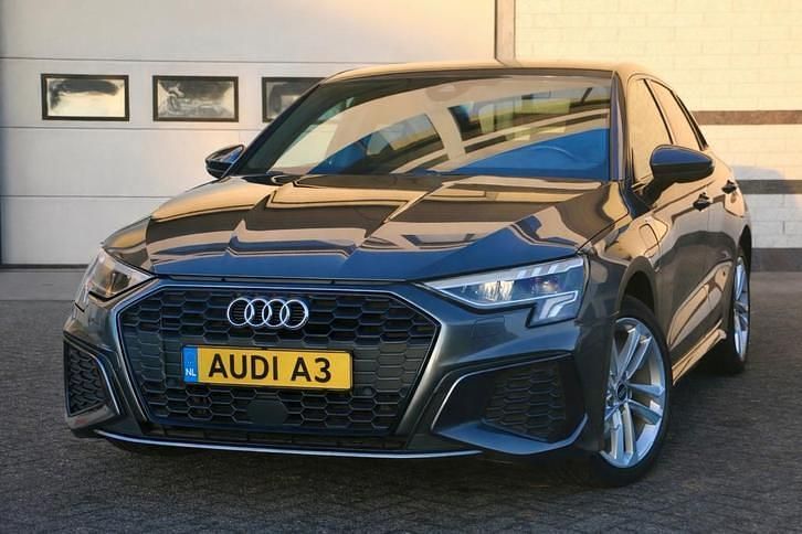 Occasion 2021 Audi A3 | € 21.500 (Super prijs) - Afbeelding 1/4