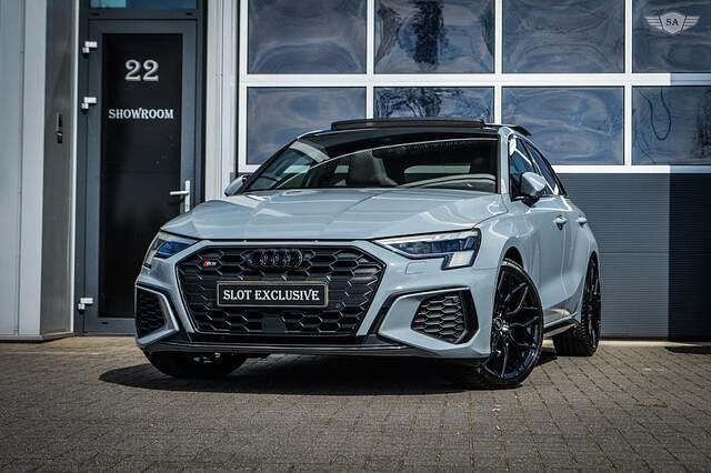 Grijs Gebruikt 2020 Audi S3 Exclusive Hatchback | € 44.950 - Afbeelding 1/4