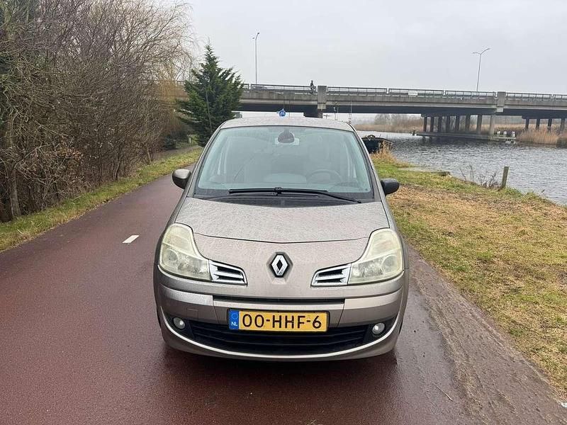 Occasion Renault Grand Modus Dynamique 101 PK (74 kW) 2008 Beige MPV