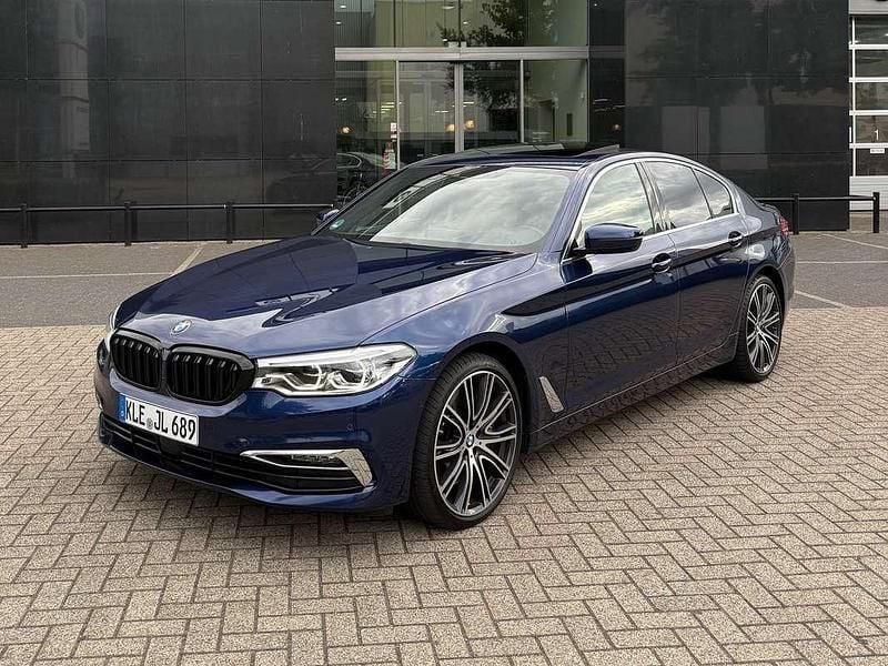 Blauw Gebruikt 2019 BMW 540 Luxury Line Sedan | € 39.999 (Eerlijke prijs) - Afbeelding 1/4