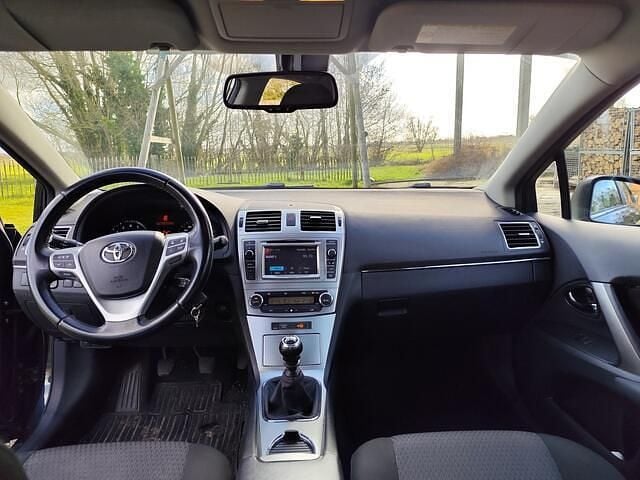 Occasion Toyota Avensis 2012 Blauw Sedan