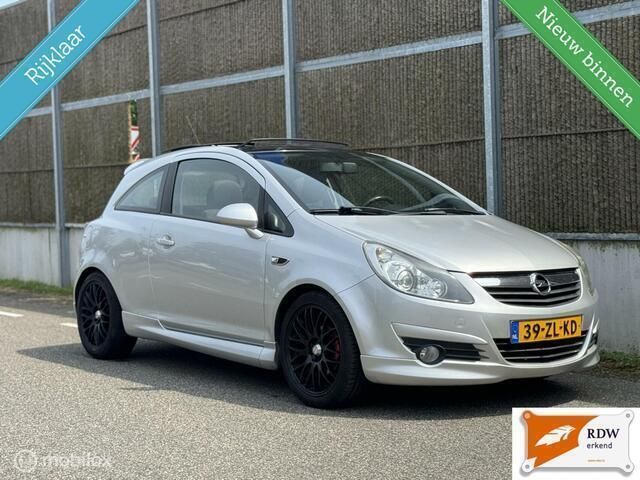 Occasion Opel Corsa Executive 90 PK (66 kW) 2008 Grijs Hatchback