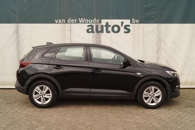Occasion Opel Grandland X Edition 131 PK (96 kW) 2019 Zwart, metallic lak SUV