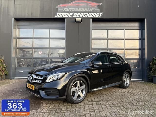 Zwart Gebruikt 2018 Mercedes GLA180 Business SUV | € 22.450 (Eerlijke prijs) - Afbeelding 1/4