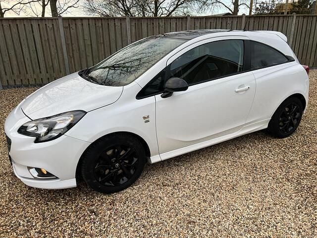 Occasion Opel Corsa Color Edition 90 PK (66 kW) 2015 Wit Hatchback