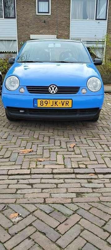 Blauw Occasion 2002 VW Lupo Hatchback | € 1.300 (Iets duurder) - Afbeelding 1/4