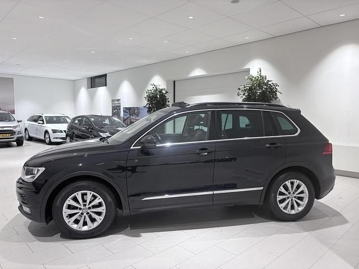 Occasion VW Tiguan Comfortline 125 PK (91 kW) 2018 Zwart SUV