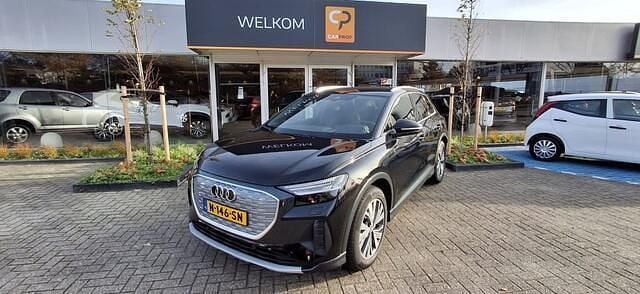 Zwart (metallic) Gebruikt 2021 Audi Q4 e-tron Advanced Plus SUV | € 27.950 (Goede deal) - Afbeelding 1/4