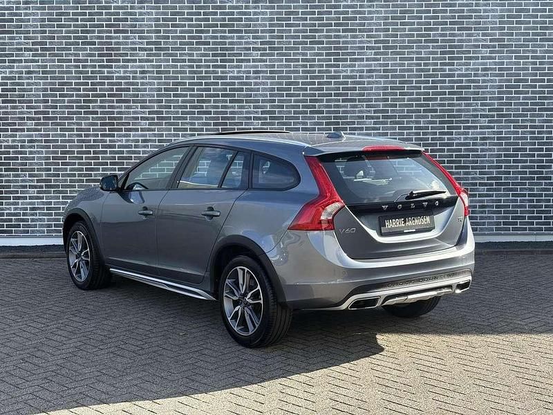Occasion Volvo V60 CC 245 PK (180 kW) 2018 Grijs Stationwagen