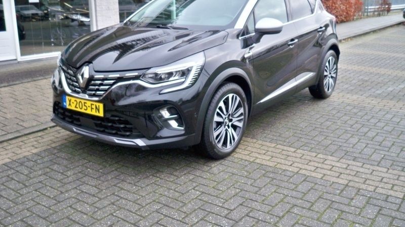Zwart Gebruikt 2020 Renault Captur Initiale Paris SUV | € 24.950 - Afbeelding 1/4