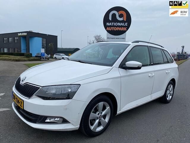 Occasion Skoda Fabia Joy 90 PK (66 kW) 2016 Wit Stationwagen
