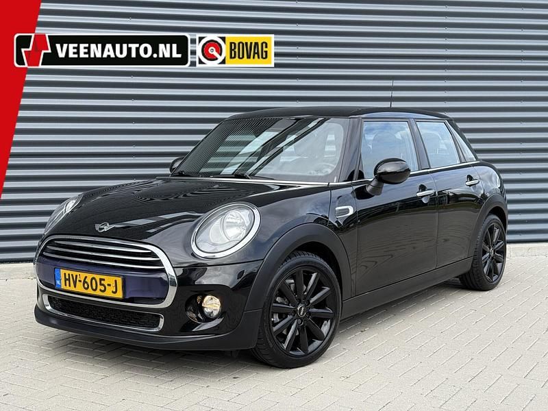 Zwart Gebruikt 2016 Mini Cooper Business Hatchback | € 13.845 (Super prijs) - Afbeelding 1/4