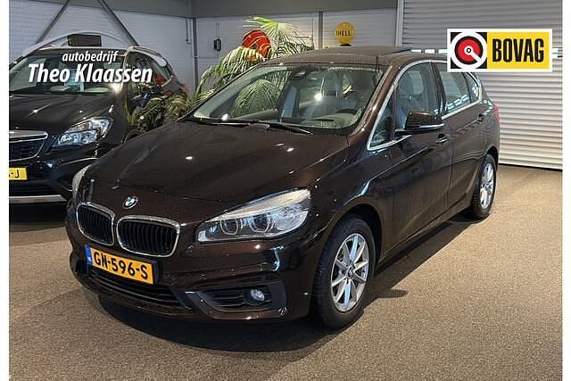 Bruin (metallic) Gebruikt 2015 BMW 218 Stationwagen | € 15.950 (Eerlijke prijs) - Afbeelding 1/2