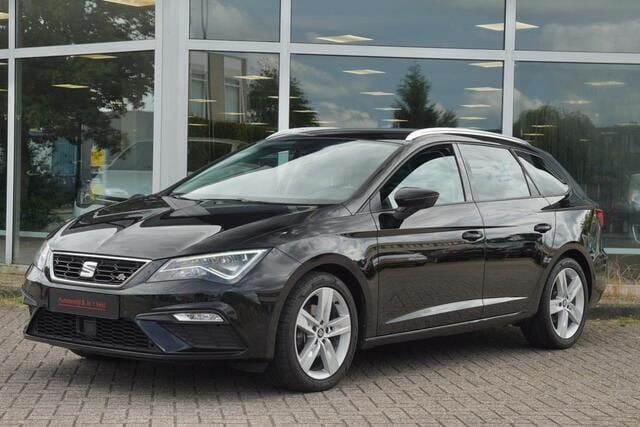 Zwart, metallic lak Gebruikt 2017 Seat Leon ST FR Stationwagen | € 13.950 (Eerlijke prijs) - Afbeelding 1/4