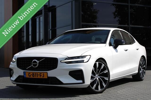 Wit Gebruikt 2019 Volvo S60 R-Design Sedan | € 27.750 (Goede deal) - Afbeelding 1/4