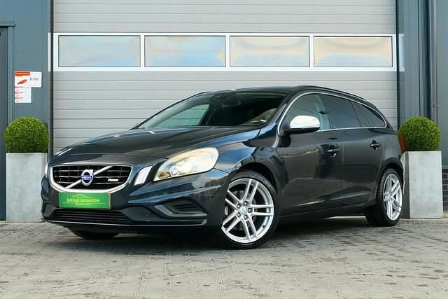 Occasion Volvo V60 R-Design 215 PK (158 kW) 2012 Grijs (metallic) Stationwagen
