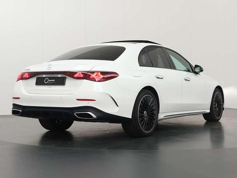 Occasion Mercedes E300 AMG line 313 PK (230 kW) 2024 Wit Sedan