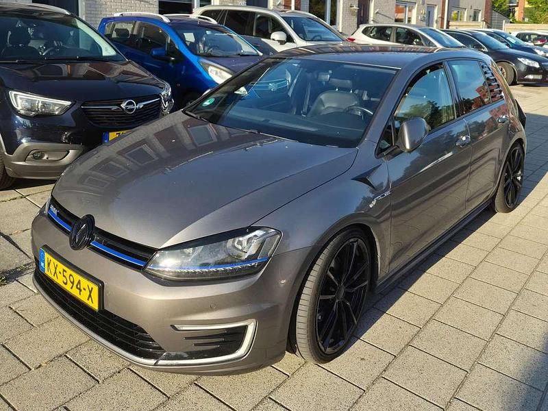 Occasion VW Golf VII GTE 271 PK (199 kW) 2016 Grijs Hatchback