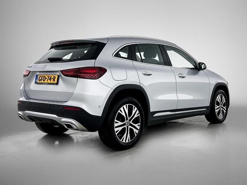 Occasion Mercedes GLA250 Business 218 PK (160 kW) 2023 Grijs SUV