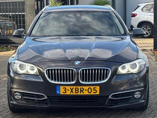 Occasion BMW 550 Executive 449 PK (330 kW) 2014 Grijs (metallic) Stationwagen