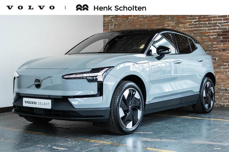Grijs Gebruikt 2024 Volvo EX30 Plus SUV | € 35.950 (Eerlijke prijs) - Afbeelding 1/4