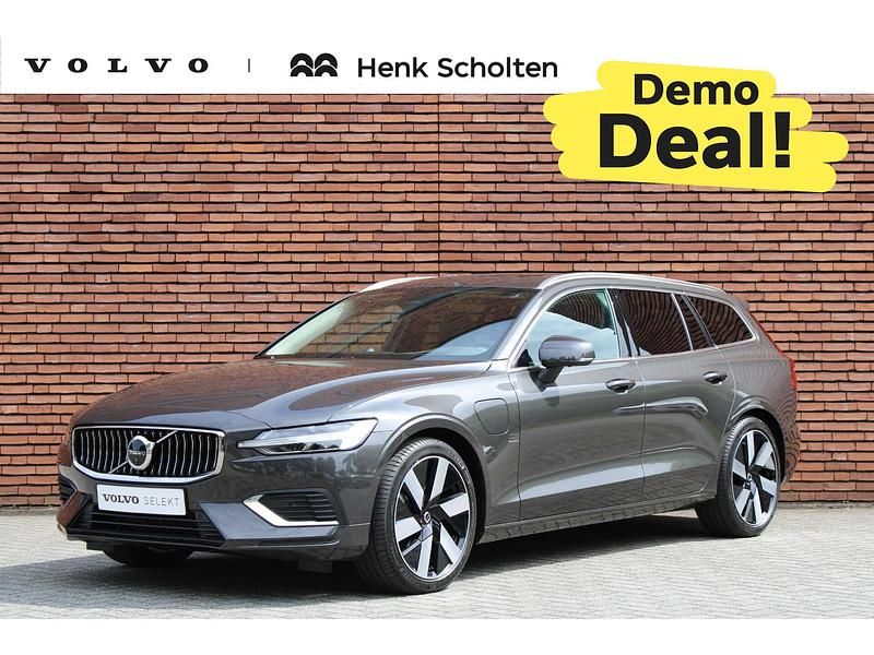 Grijs Gebruikt 2025 Volvo V60 Ultra Stationwagen | € 58.950 - Afbeelding 1/4